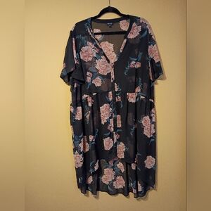 Torrid Black Floral Short Sleeve Hi-Lo Tunic Duster Size 4/4X